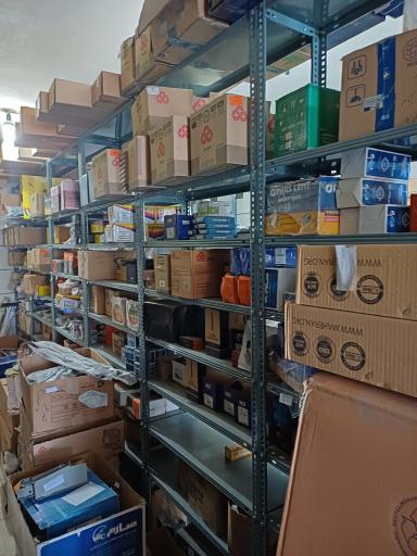 عکس فروشگاه لوازم یدکی تک