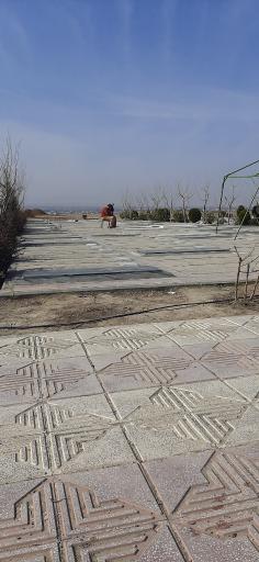 عکس مزار حاجیه سعادت میوه ای