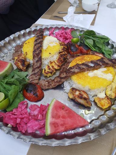 عکس رستوران گیلاس