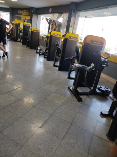 عکس باشگاه پرورش اندام پارسیا