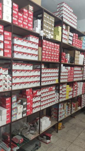 عکس تعمیرگاه و فروشگاه رونیکس و توسن