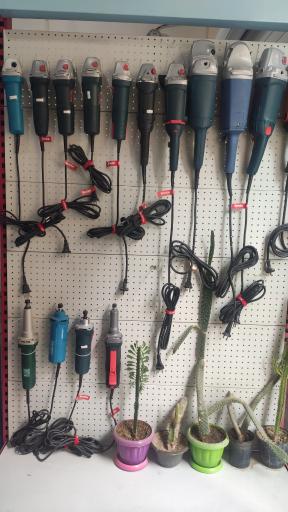 عکس تعمیرگاه و فروشگاه رونیکس و توسن