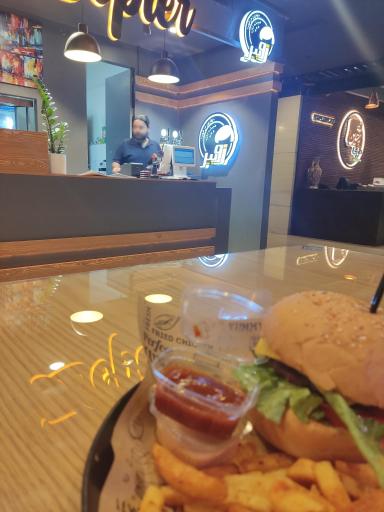 عکس آبان پلازا