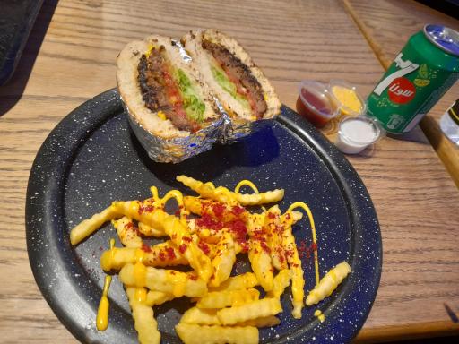 عکس آبان پلازا