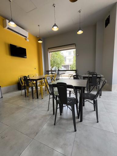 عکس ساندویچ‌ بار آلیما