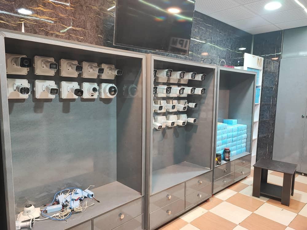 عکس فروشگاه لرستان محافظ