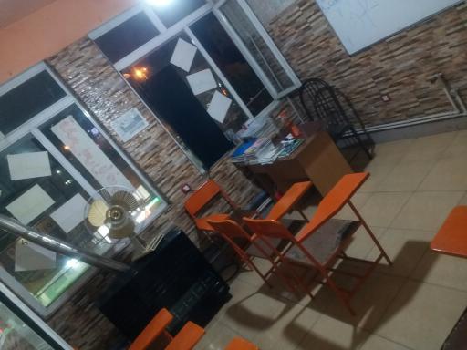 عکس کلاس تقویتی ریاضی وفیزیک  و مشاور کنکور مهندس سید حسینی