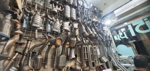 عکس تعمیرگاه رضا اگزوز