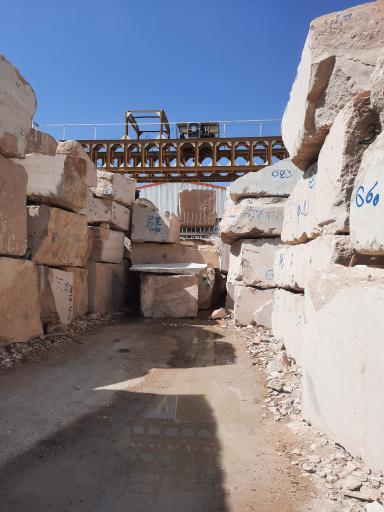 عکس سنگبری گلدیس