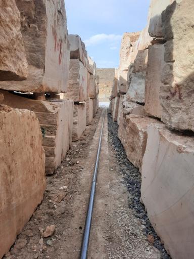 عکس سنگبری گلدیس