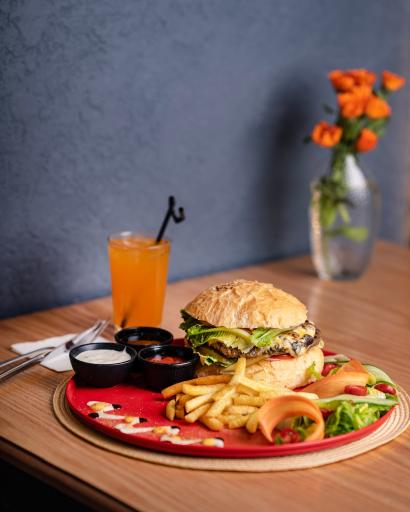 عکس فست فود اُویچ