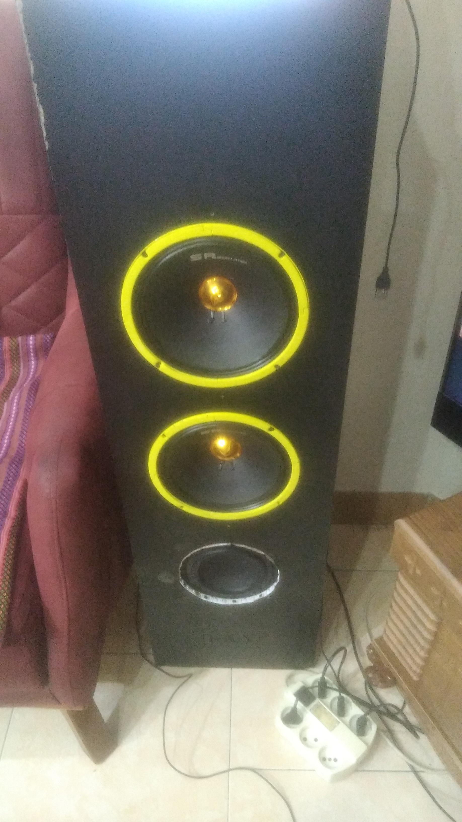 عکس خدمات تکنوالکترونیک رشت