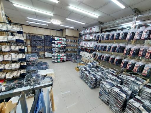 عکس فروشگاه لباس زیر شیمشک مان