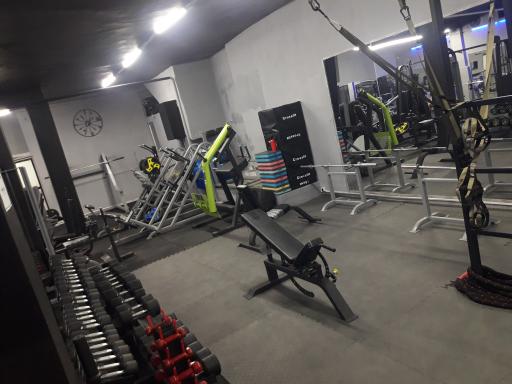 عکس باشگاه تناسب اندام کارما