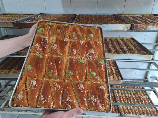 عکس باقلوا و بامیه  آذربایجان 