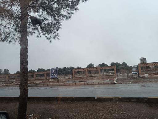 عکس پارکینگ تالار فرهنگ و هنرکرمان