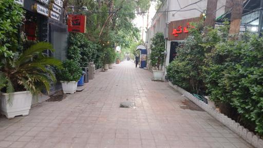 عکس پارک غذایی و بازار گل و گیاه پرواز 2