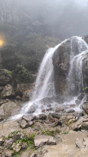 عکس آبشار لار چشمه ماسوله