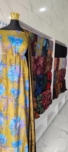 عکس پارچه سرای ناز بانو