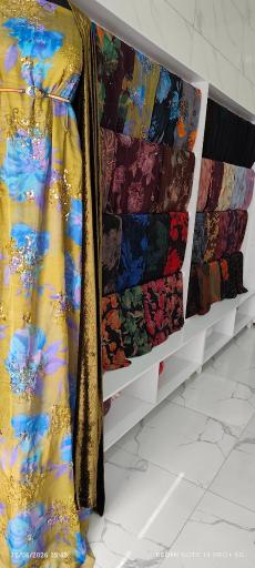 عکس پارچه سرای ناز بانو