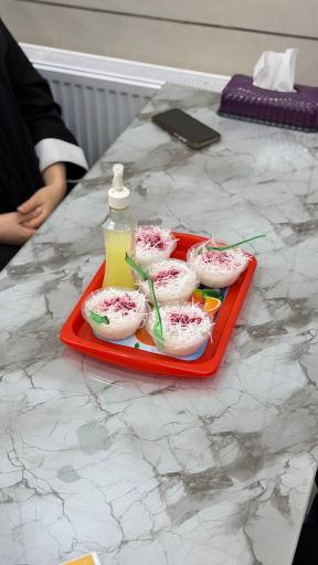 عکس آبمیوه و بستنی طاها