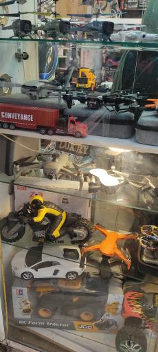 عکس فروشگاه اسباب بازی بیگ سایما