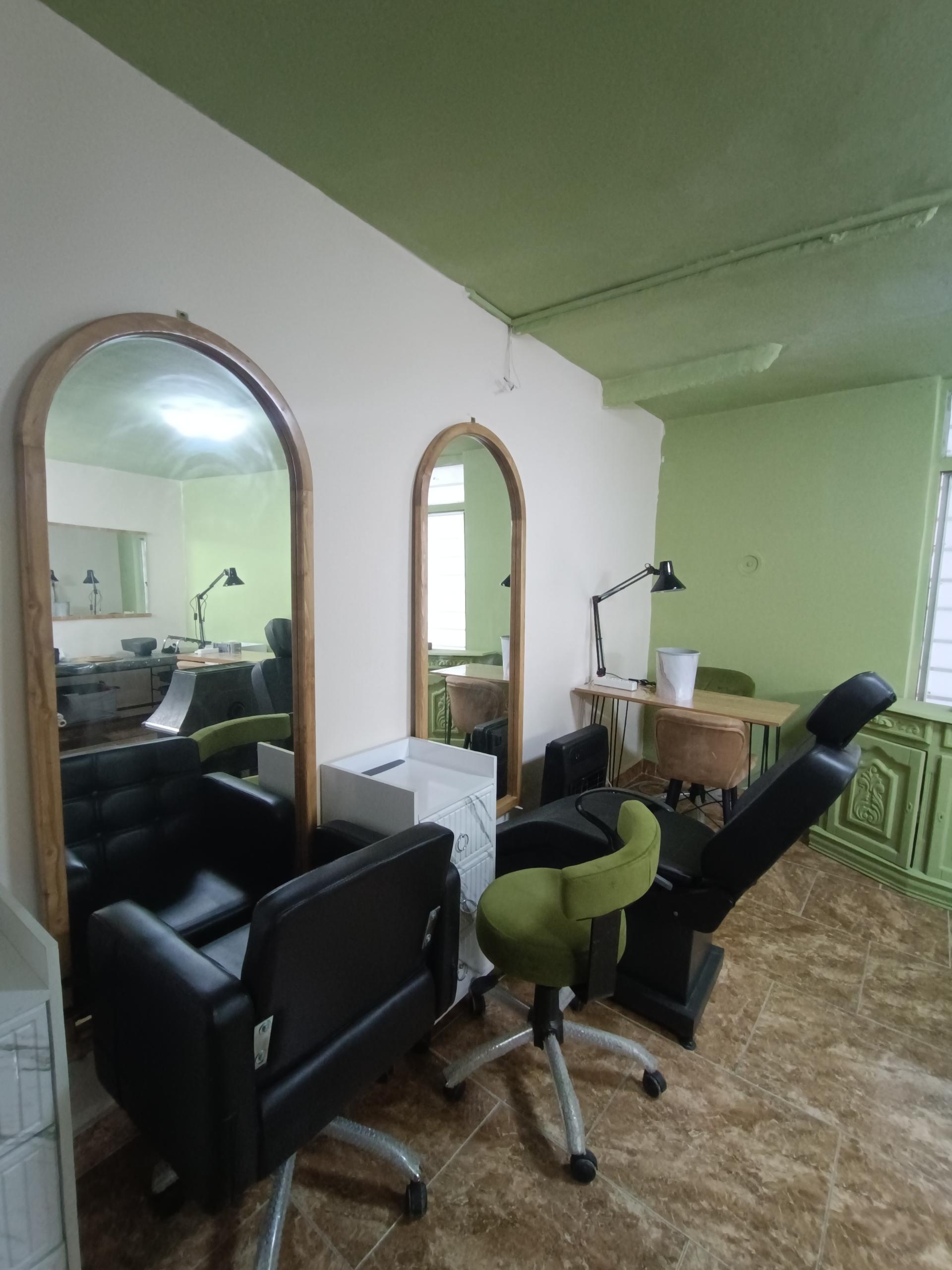 عکس سالن زیبایی ماهنوش