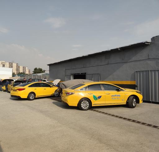 عکس تعمیرگاه تخصصی فرجی