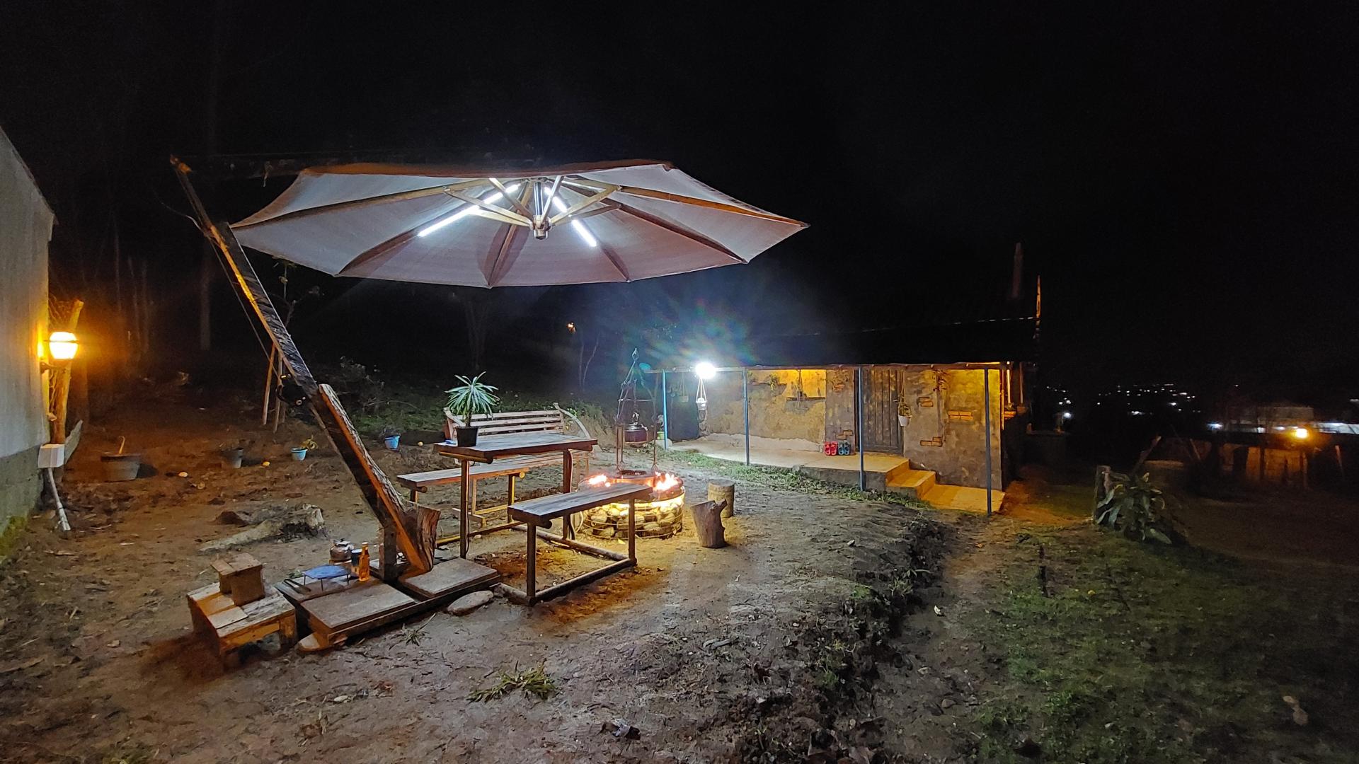 عکس کلبه جنگلی مجنون