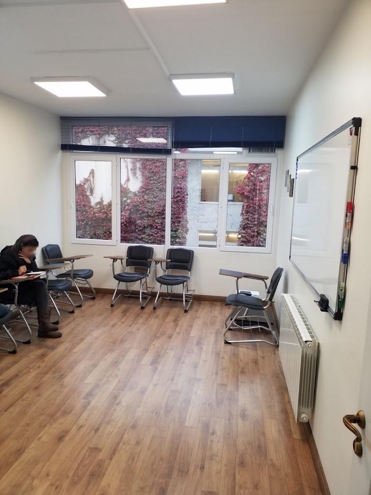 عکس موسسه زبان شبیری - کالج زبان سروانتس