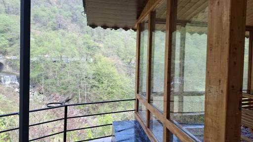 عکس اقامتگاه کلبه دو خواب جنگلی باغ صفارود