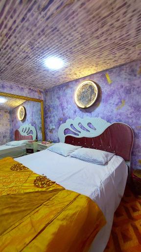 عکس کلبه جنگلی مجنون