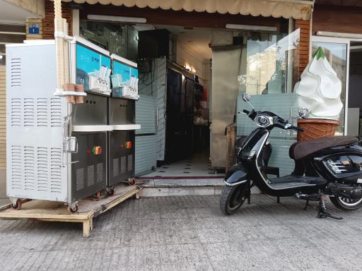 عکس آبمیوه و بستنی مهتاب