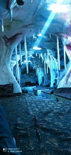 عکس رستوران سنتی غارسفید