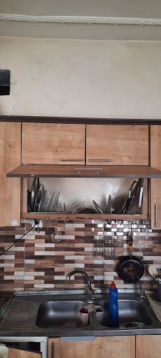 عکس خدمات نجاری تعمیرات کابینت و درب های چوبی
