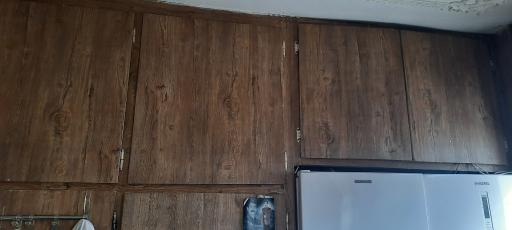 عکس خدمات نجاری تعمیرات کابینت و درب های چوبی