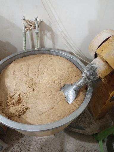 عکس نانوایی نان کامل حاجی بابا