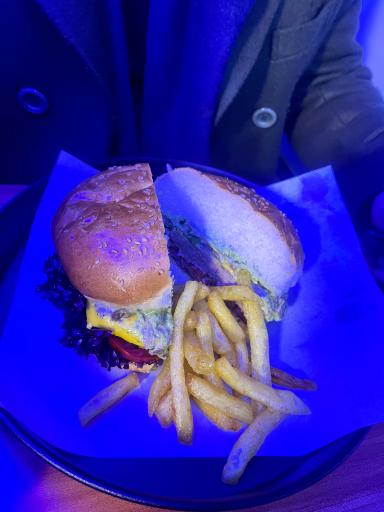 عکس باس برگر