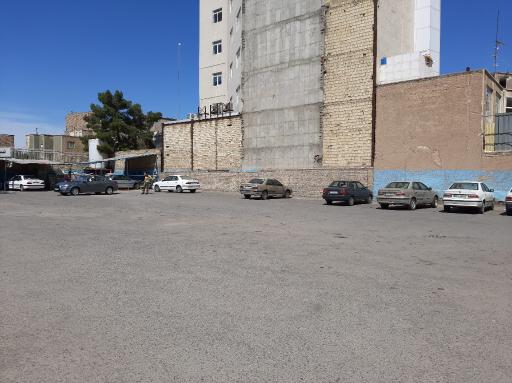 عکس پارکینگ عمومی سیرنگ
