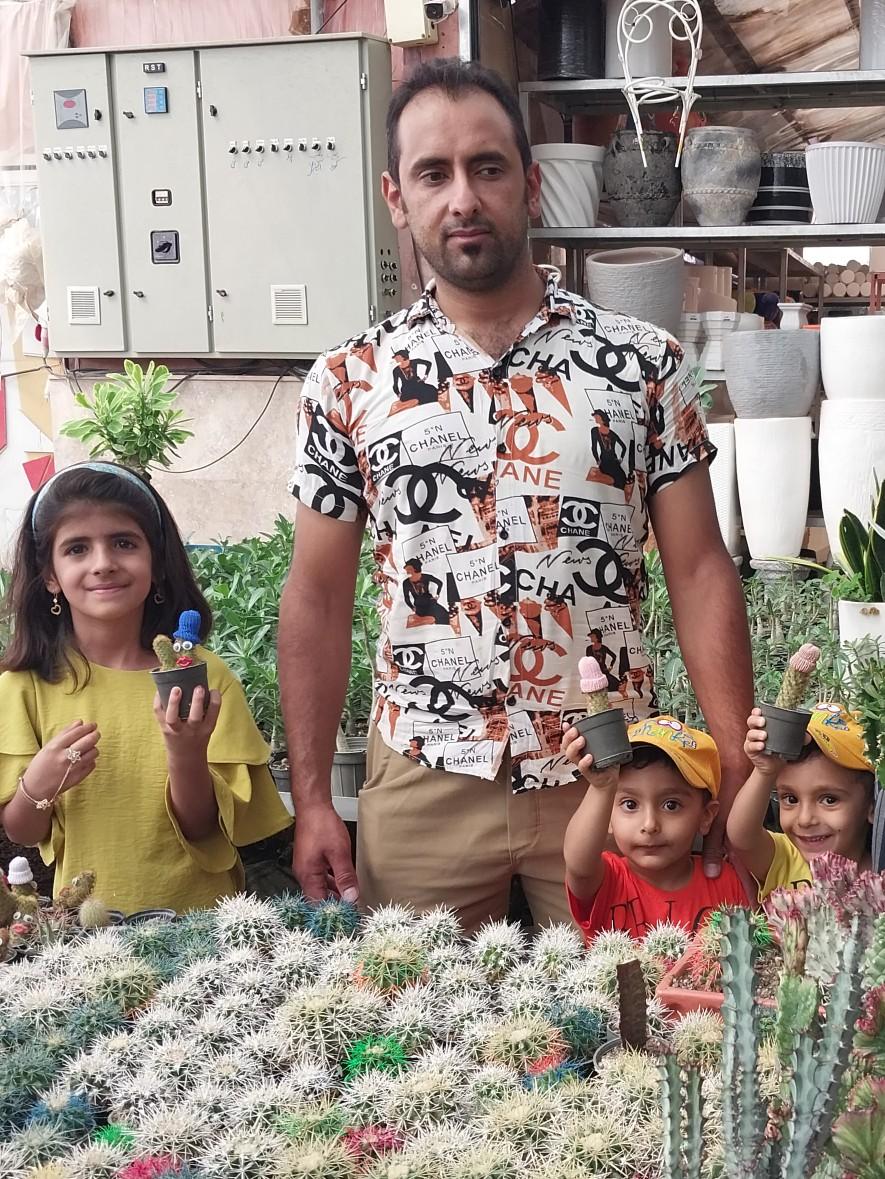 عکس گلخانه آوا گل محلات