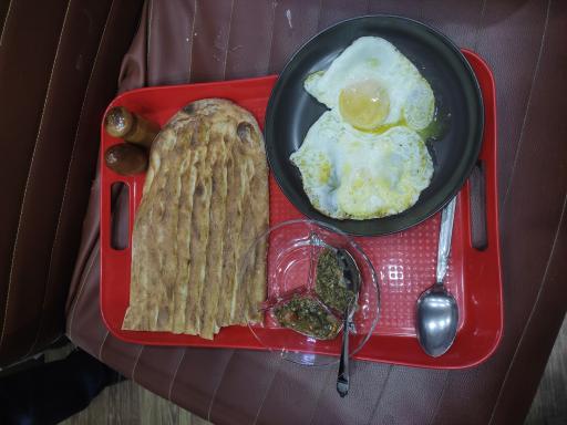 عکس کافی شاپ بلوط