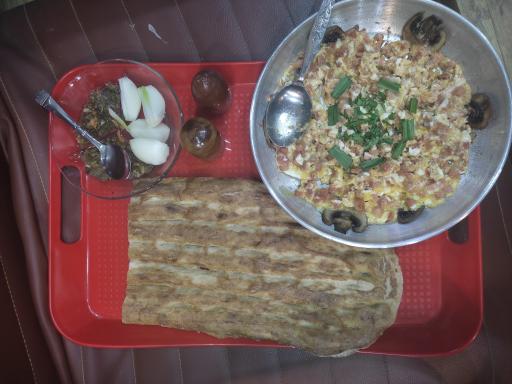 عکس کافی شاپ بلوط