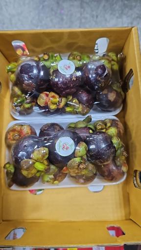 عکس غرفه 21 میدان مرکزی میوه و تره بار احد کشاورز