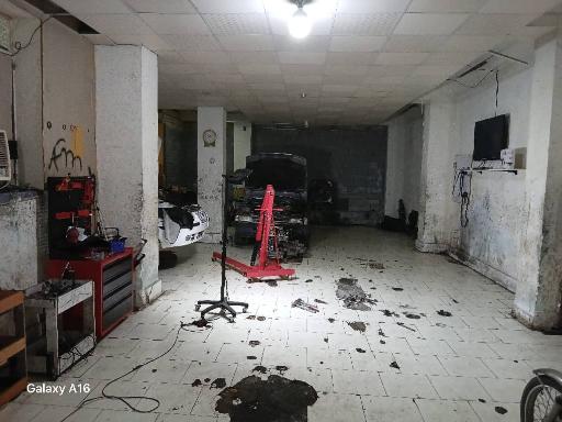 عکس تعمیرگاه جواد