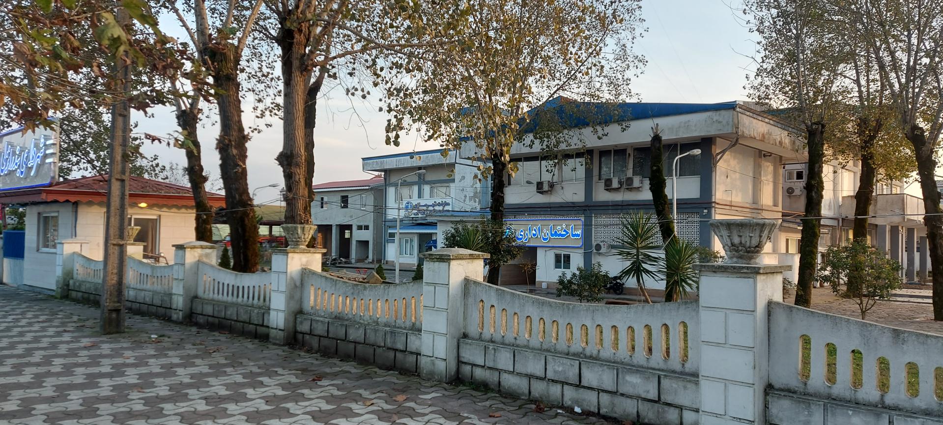 عکس ساختمان مرکزی شهرداری بندرانزلی