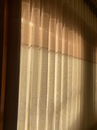 گالری پرده و کاغذ دیواری یاس دوخت و خیاطی پرده