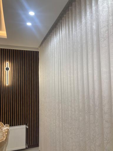 عکس گالری پرده و کاغذ دیواری یاس دوخت و خیاطی پرده