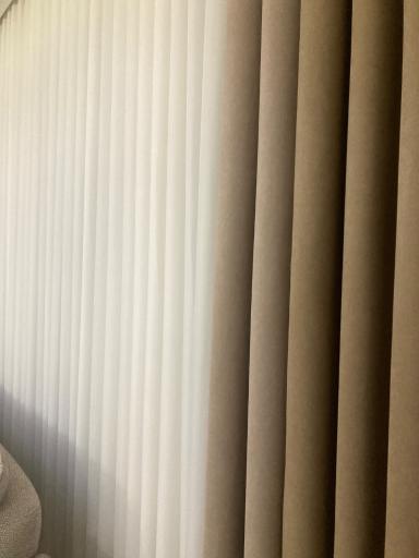 عکس گالری پرده و کاغذ دیواری یاس دوخت و خیاطی پرده