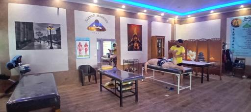 عکس مرکز ماساژ تن تاپ