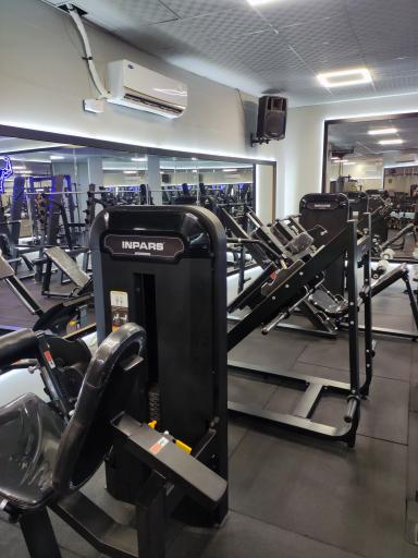 عکس باشگاه بدنسازی بادی